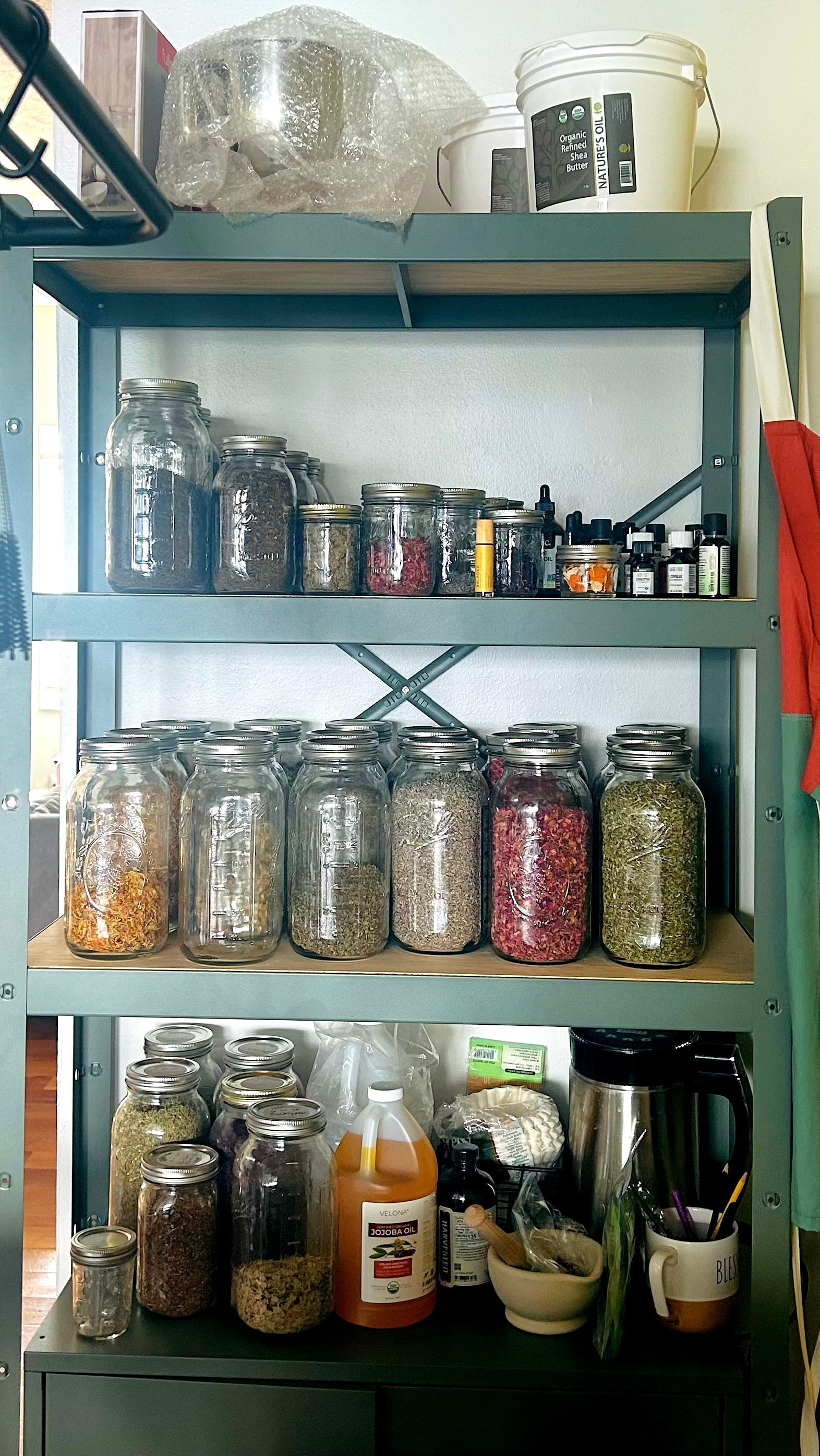 How to Start Your Own Herbal Apothecary at Home